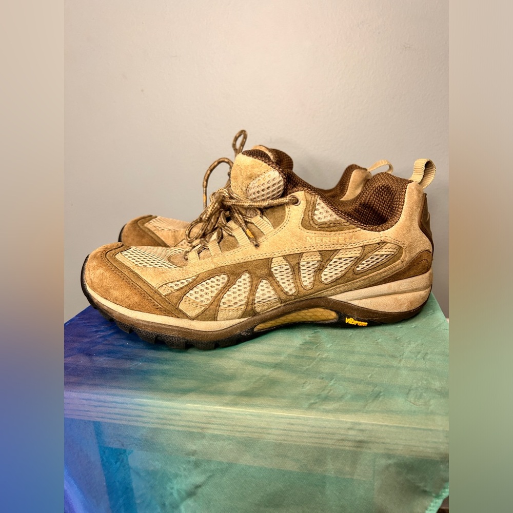 MERRELL Siren Ventilator Brown Hiking Shoe Vibram Sole